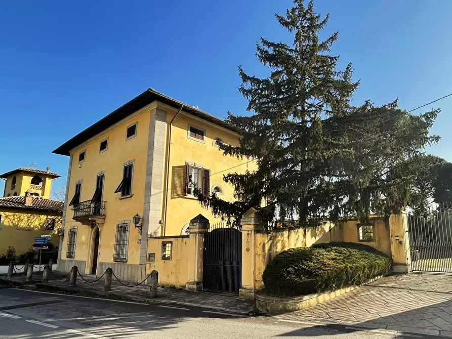 Immagine 1 di Villa in vendita  a San Miniato