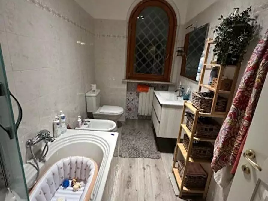 Immagine 25 di Villetta a schiera in vendita  a Massa