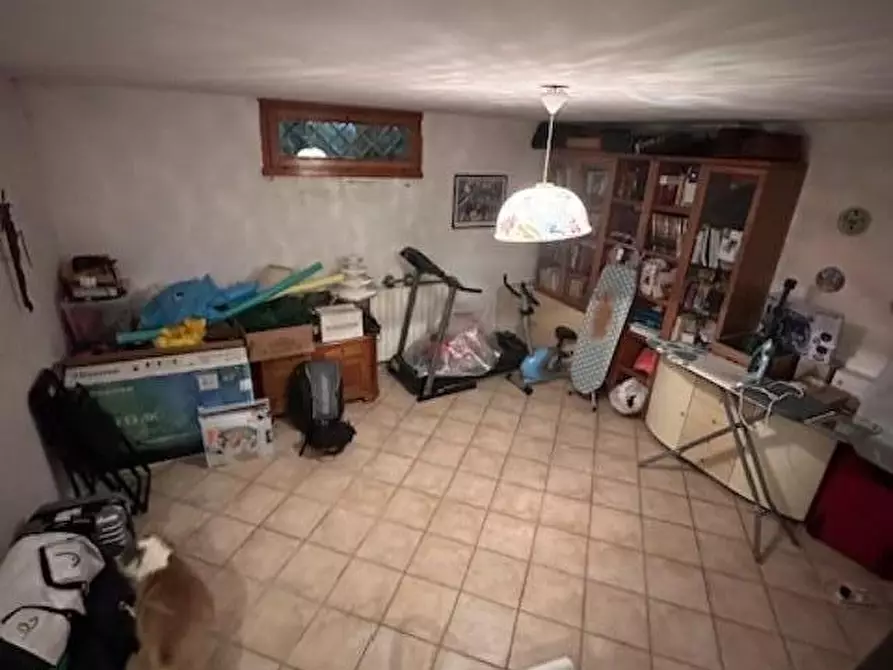 Immagine 15 di Villetta a schiera in vendita  a Massa