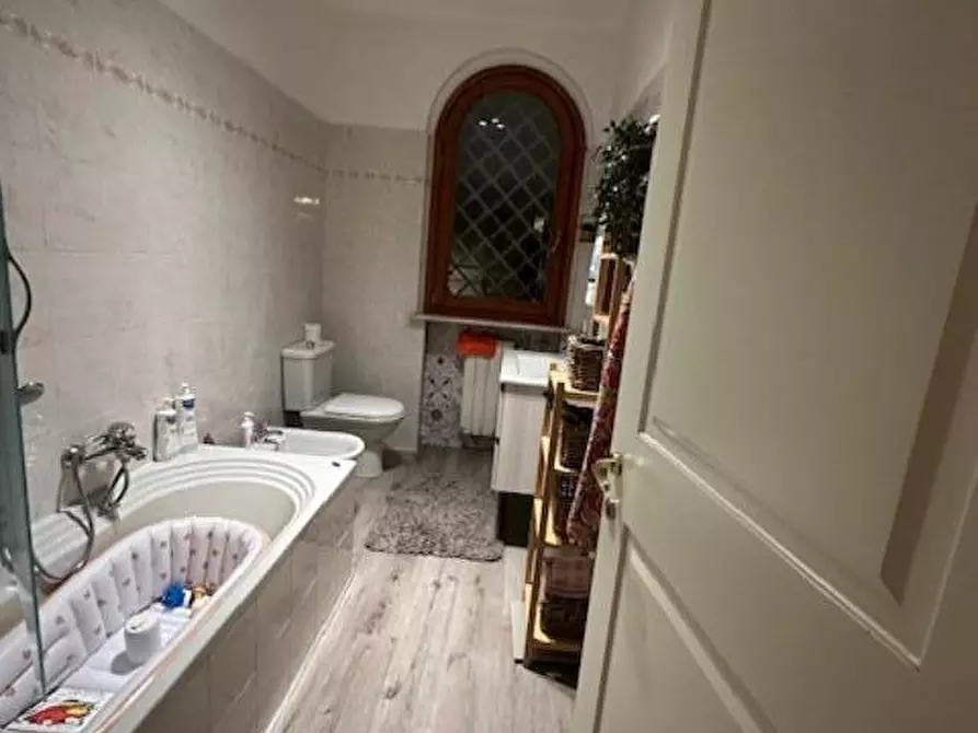 Immagine 24 di Villetta a schiera in vendita  a Massa