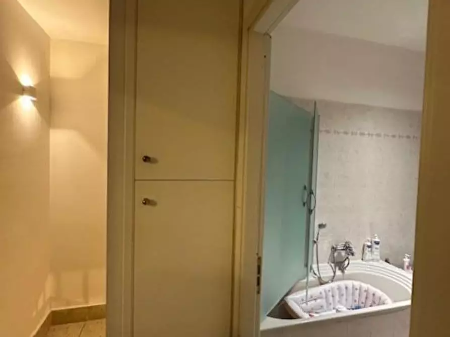 Immagine 23 di Villetta a schiera in vendita  a Massa