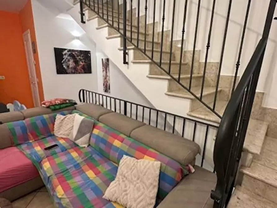 Immagine 18 di Villetta a schiera in vendita  a Massa