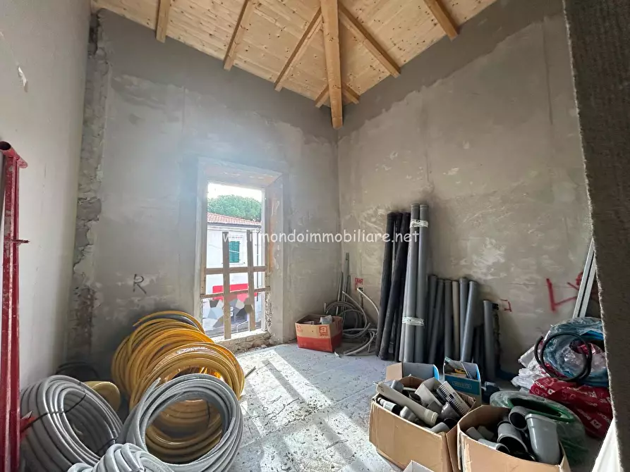 Immagine 11 di Appartamento in vendita  a Rosignano Marittimo