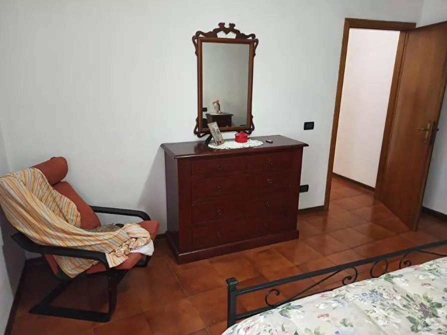 Immagine 21 di Appartamento in vendita  a Massa