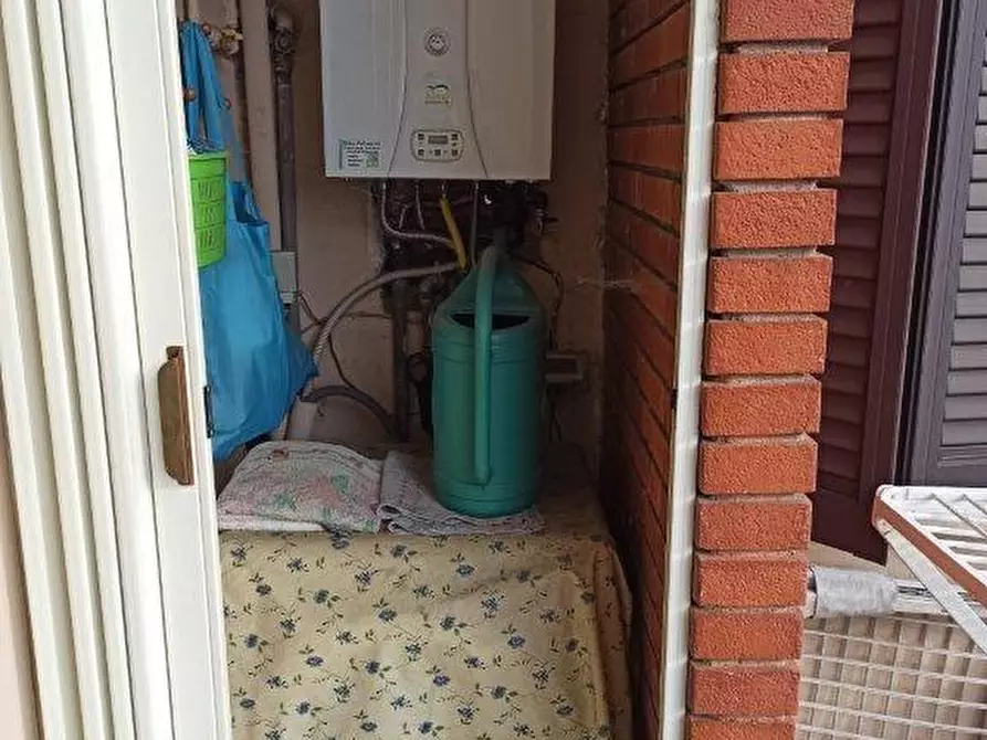 Immagine 5 di Appartamento in vendita  a Massa