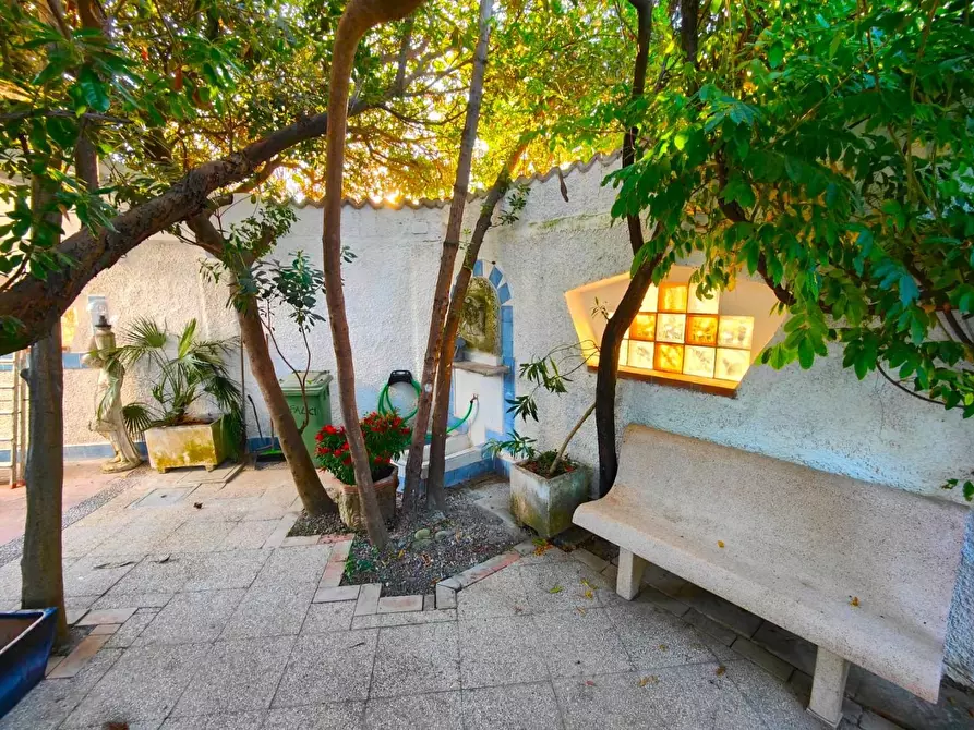 Immagine 21 di Appartamento in vendita  a Carrara