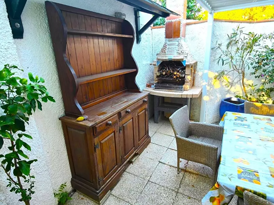 Immagine 13 di Appartamento in vendita  a Carrara