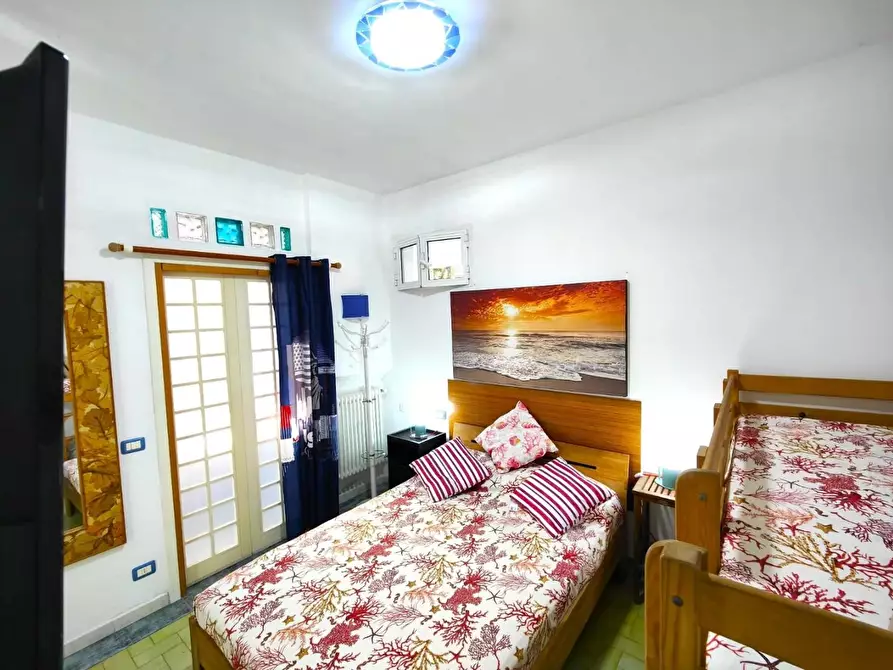 Immagine 4 di Appartamento in vendita  a Carrara