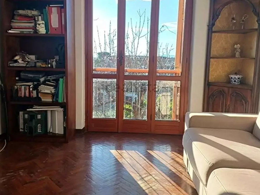 Immagine 16 di Casa indipendente in vendita  a Massa
