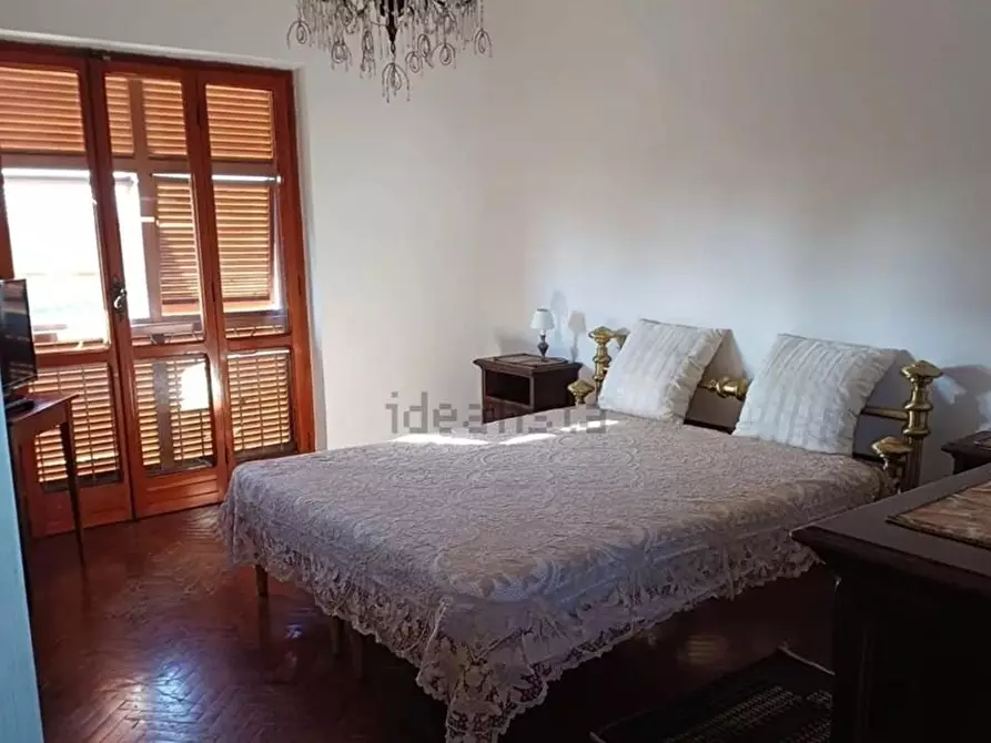 Immagine 17 di Casa indipendente in vendita  a Massa