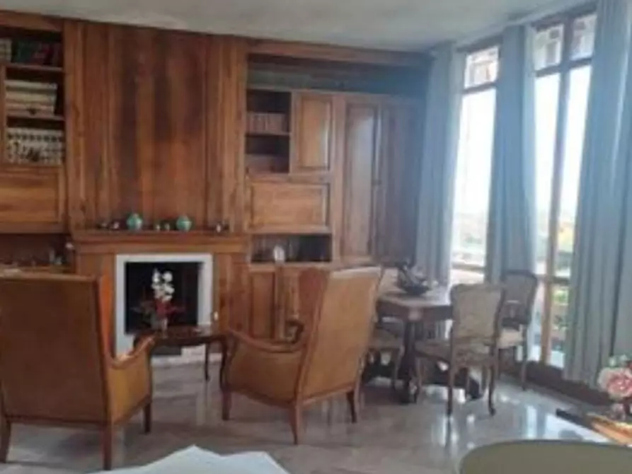 Immagine 10 di Casa indipendente in vendita  a Massa