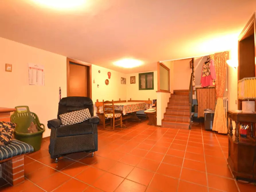 Immagine 15 di Villetta a schiera in vendita  a Lucca