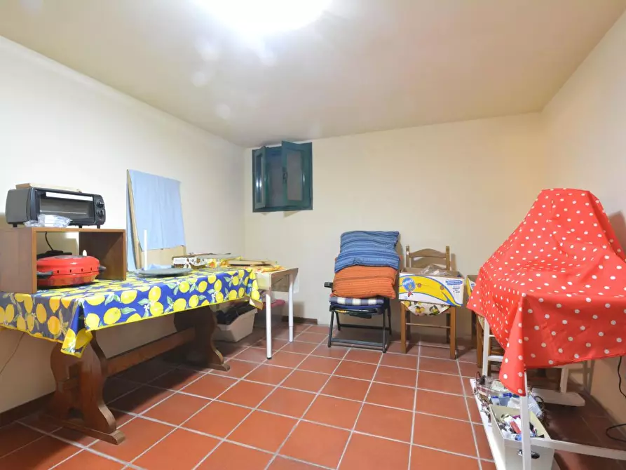 Immagine 16 di Villetta a schiera in vendita  a Lucca