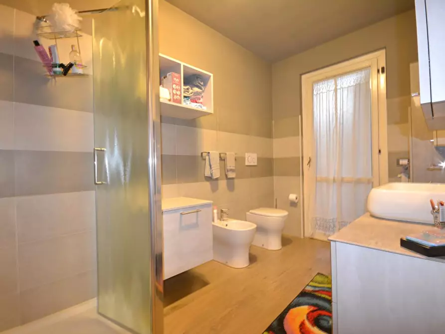 Immagine 12 di Villetta a schiera in vendita  a Lucca