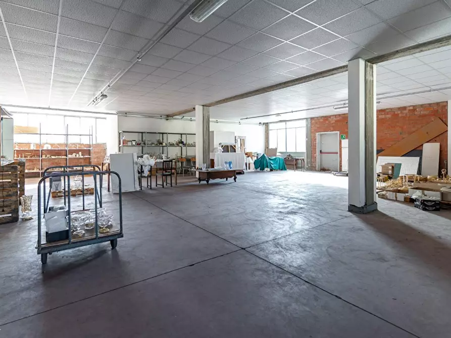 Immagine 22 di Capannone industriale in vendita  a Empoli