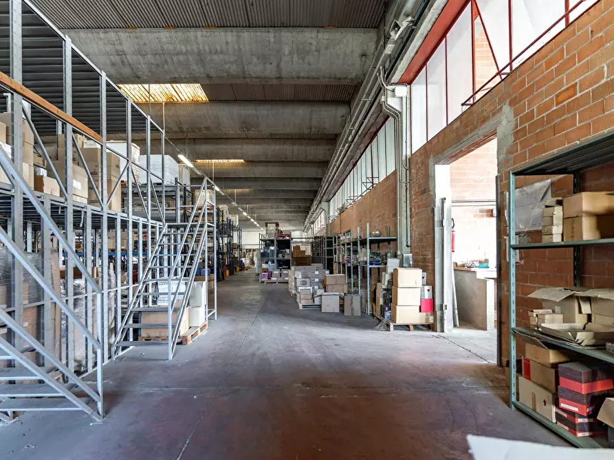 Immagine 23 di Capannone industriale in vendita  a Empoli
