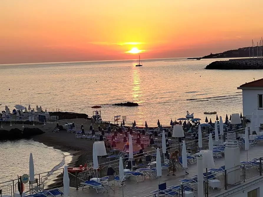 Immagine 12 di Appartamento in affitto  a Rosignano Marittimo