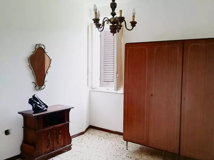 Immagine 23 di Casa semindipendente in vendita  a Lucca