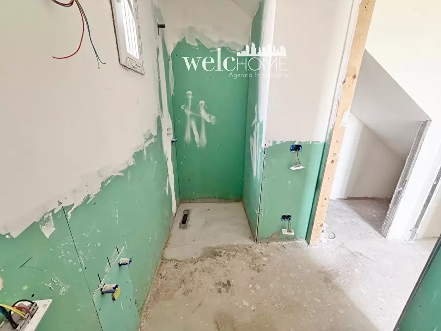 Immagine 12 di Villetta a schiera in vendita  a Campi Bisenzio