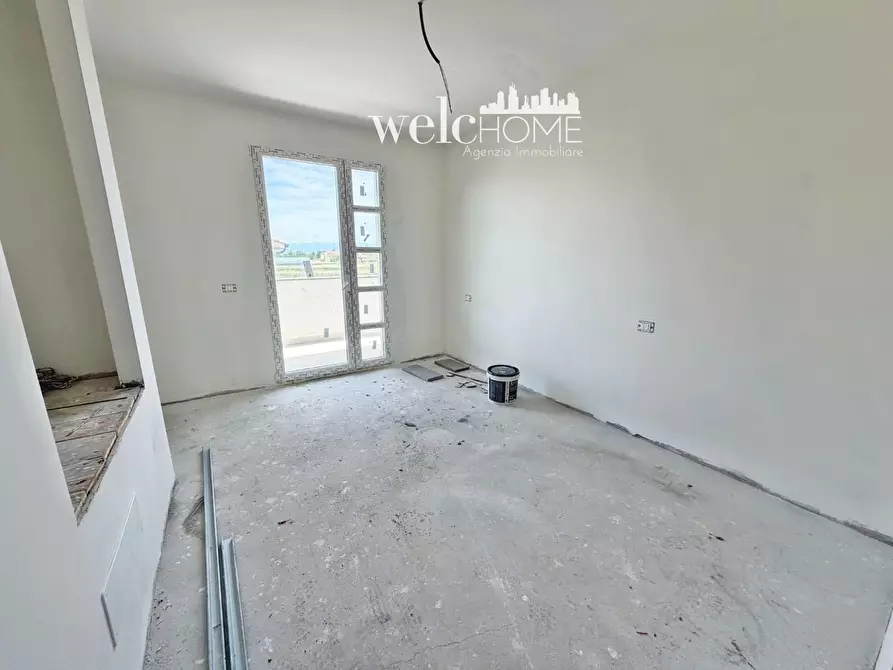 Immagine 27 di Villetta a schiera in vendita  a Campi Bisenzio