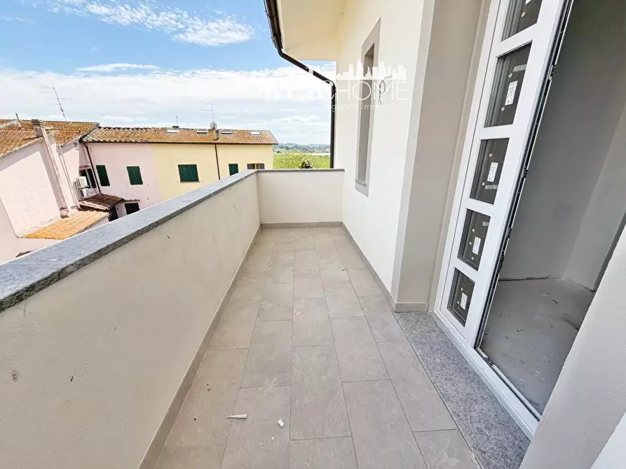 Immagine 15 di Villetta a schiera in vendita  a Campi Bisenzio
