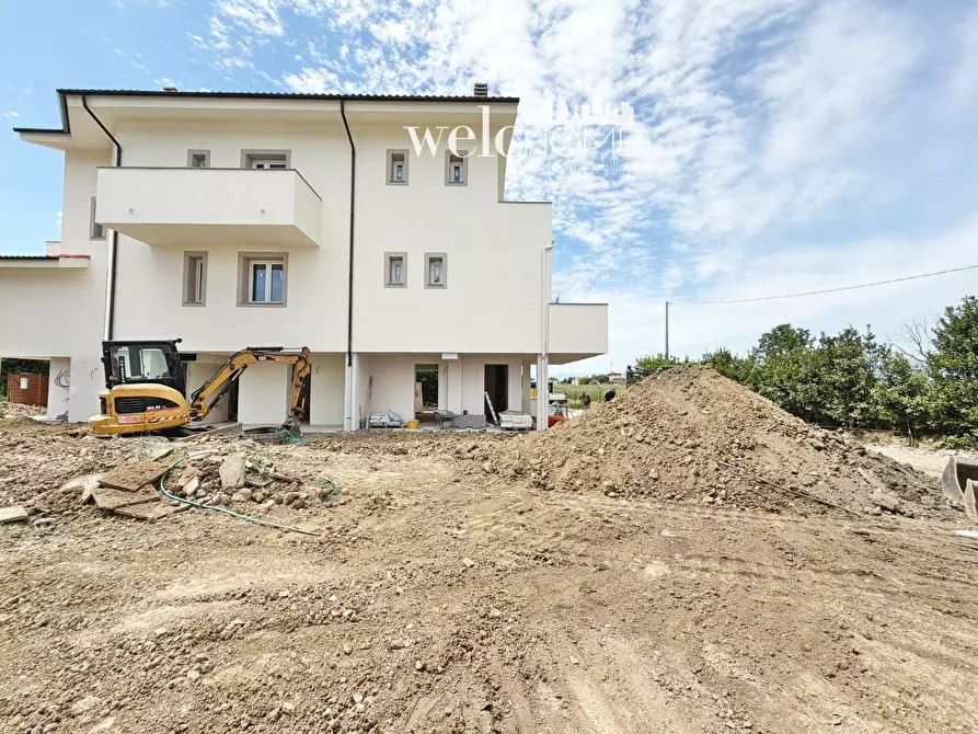 Immagine 20 di Villetta a schiera in vendita  a Campi Bisenzio