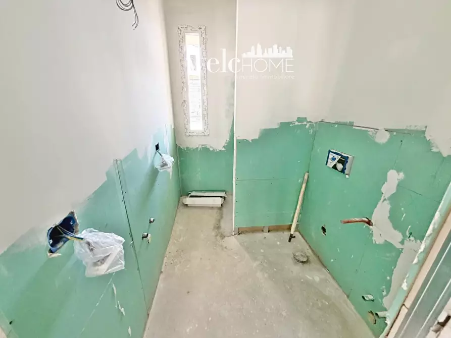 Immagine 24 di Villetta a schiera in vendita  a Campi Bisenzio