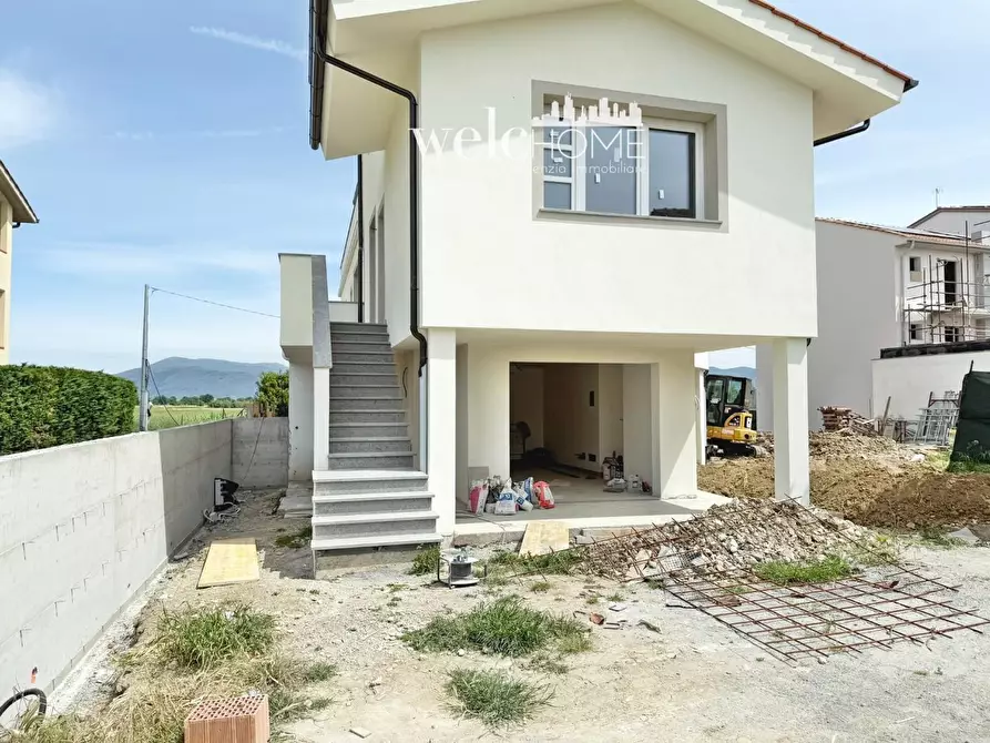 Immagine 43 di Villetta a schiera in vendita  a Campi Bisenzio