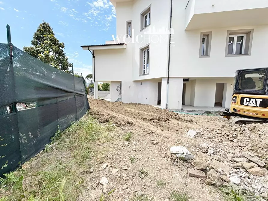 Immagine 24 di Villetta a schiera in vendita  a Campi Bisenzio