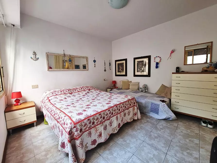 Immagine 12 di Appartamento in vendita  a Viareggio