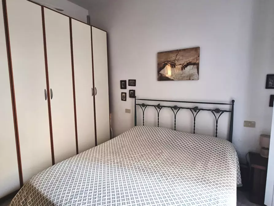 Immagine 14 di Appartamento in vendita  a Viareggio