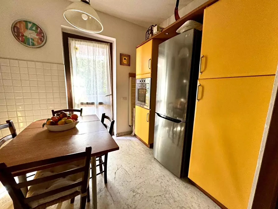 Immagine 6 di Casa indipendente in vendita  a Massa