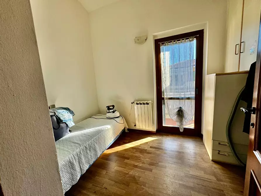 Immagine 19 di Casa indipendente in vendita  a Massa