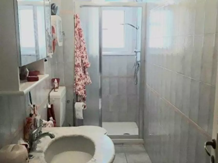 Immagine 10 di Appartamento in vendita  a Massa