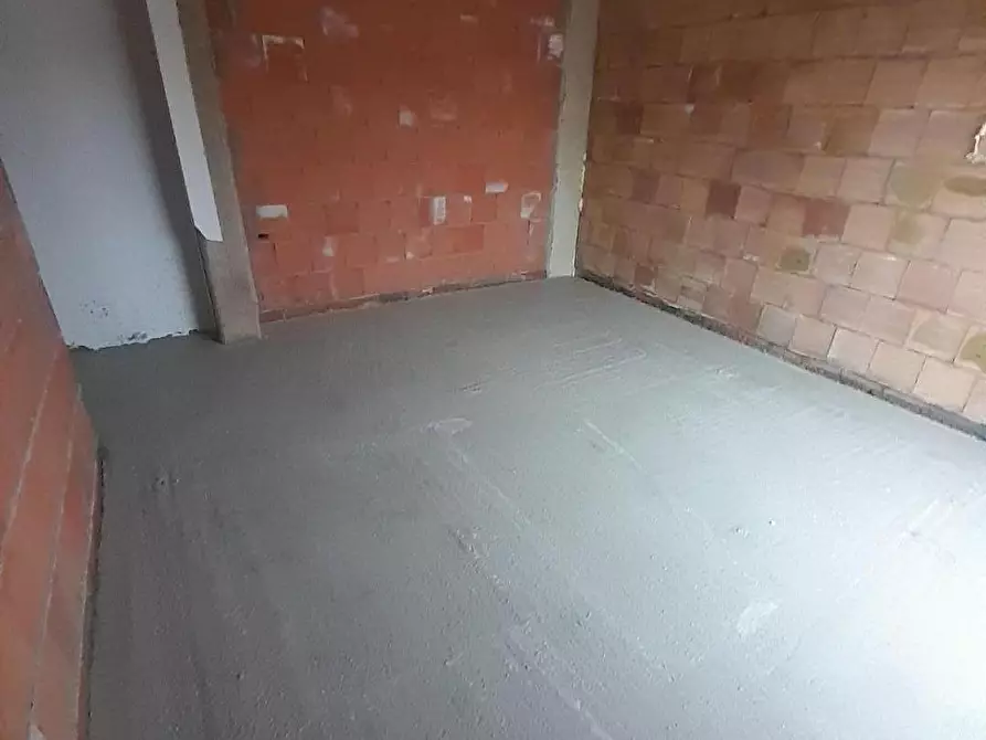 Immagine 2 di Villetta a schiera in vendita  a Pisa