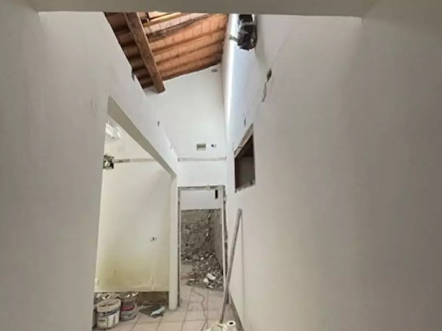 Immagine 9 di Villa in vendita  a Pisa