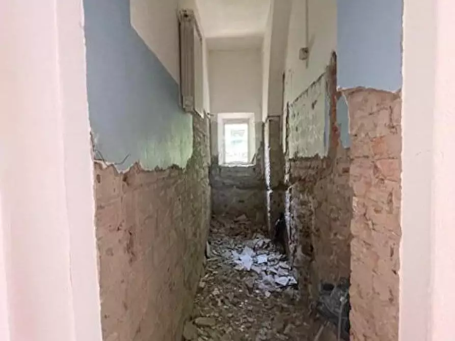 Immagine 6 di Villa in vendita  a Pisa