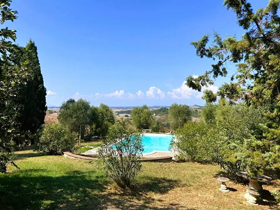 Immagine 3 di Casa colonica in vendita  a Volterra