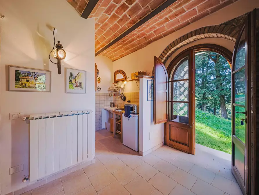 Immagine 17 di Casa colonica in vendita  a Volterra