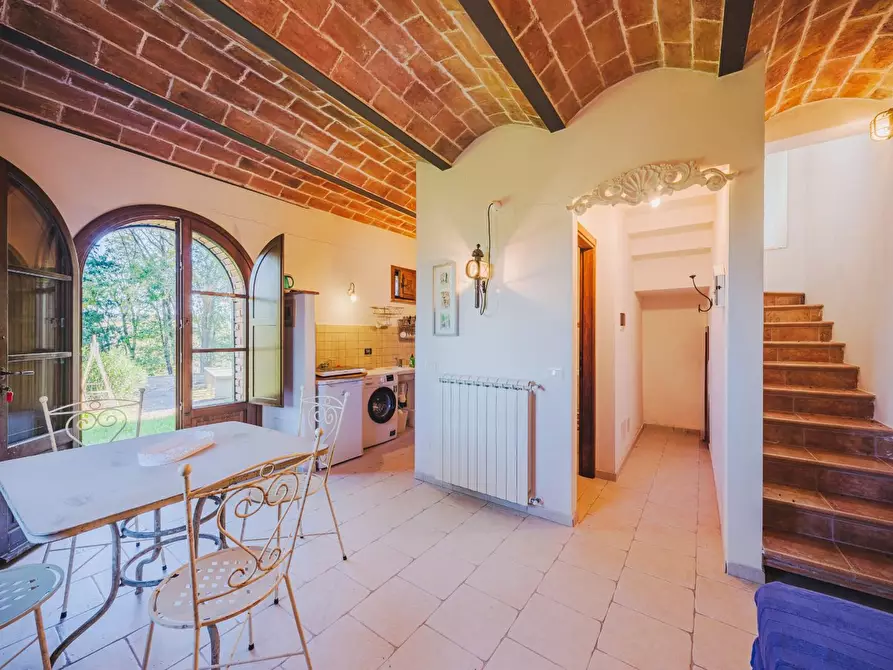 Immagine 13 di Casa colonica in vendita  a Volterra