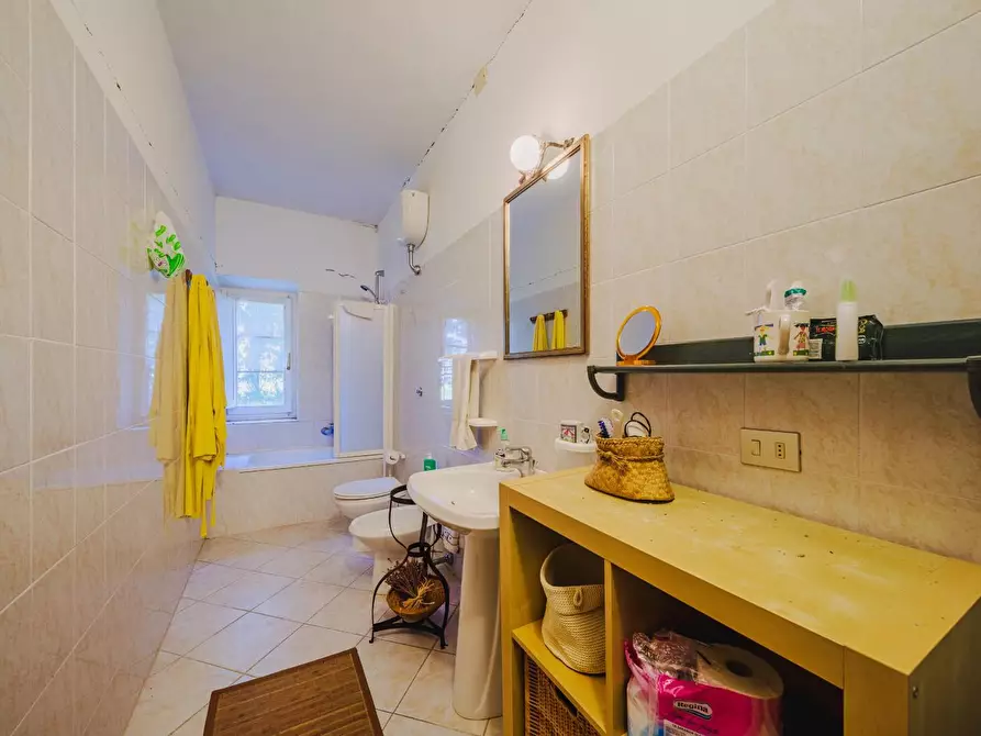 Immagine 41 di Casa colonica in vendita  a Volterra