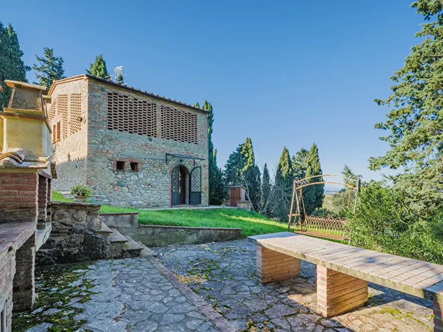 Immagine 4 di Casa colonica in vendita  a Volterra