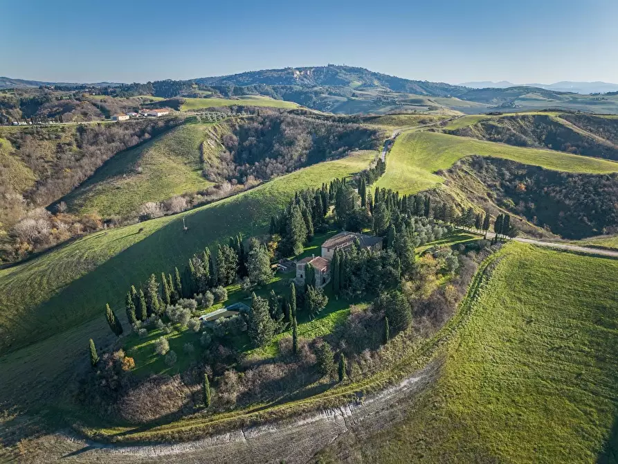 Immagine 8 di Casa colonica in vendita  a Volterra