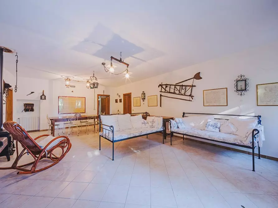 Immagine 24 di Casa colonica in vendita  a Volterra