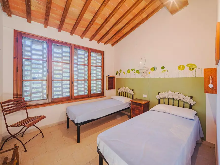 Immagine 20 di Casa colonica in vendita  a Volterra