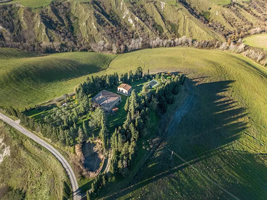 Immagine 19 di Casa colonica in vendita  a Volterra