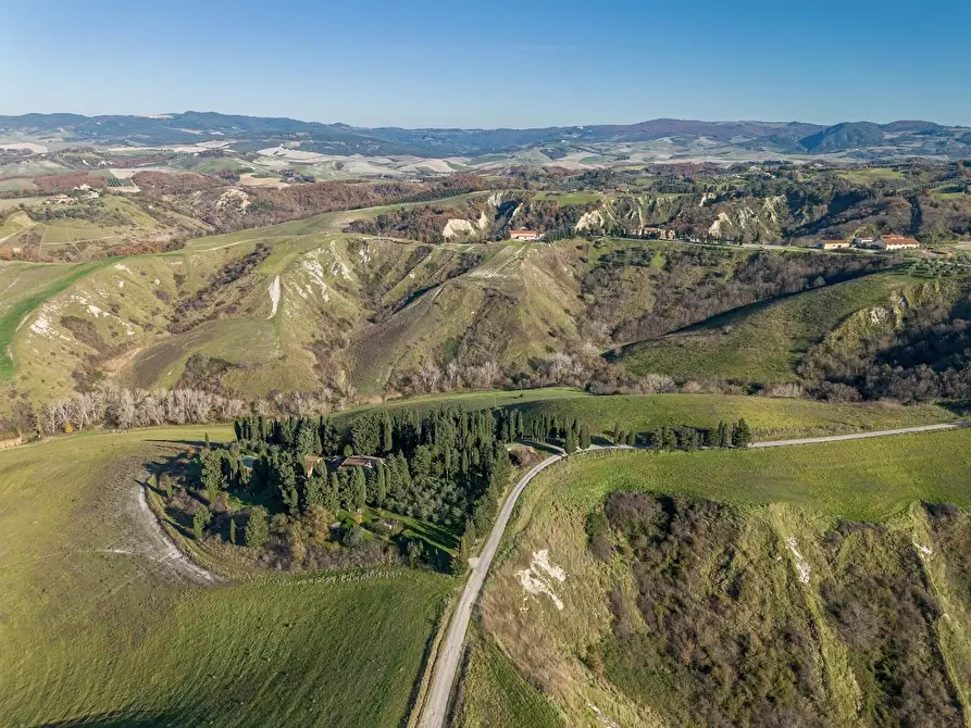 Immagine 23 di Casa colonica in vendita  a Volterra
