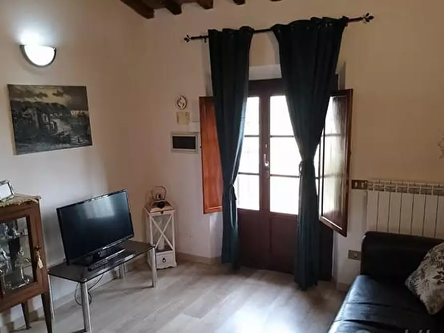 Immagine 2 di Appartamento in affitto  a Crespina Lorenzana