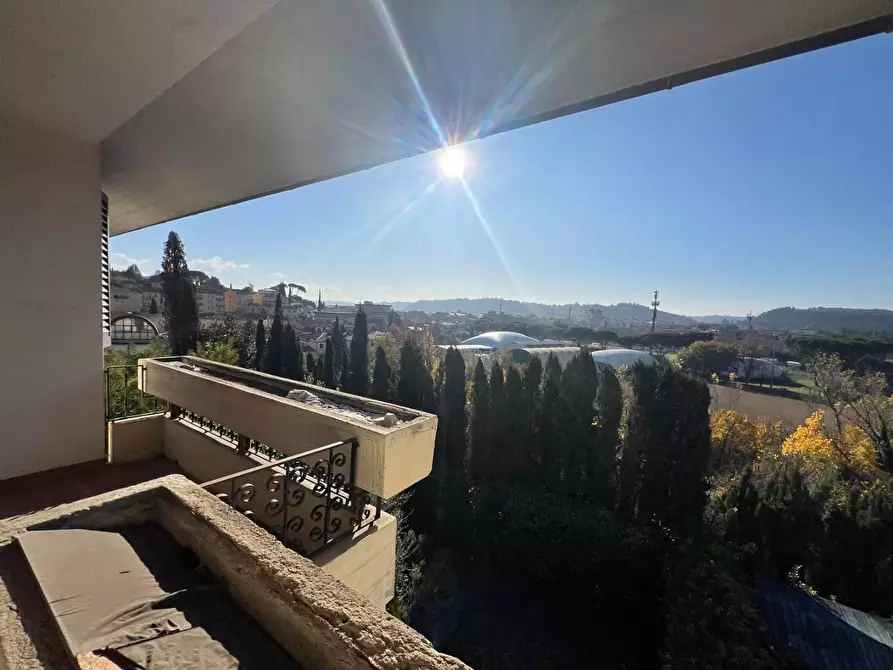 Immagine 33 di Villa in vendita  a Poggibonsi