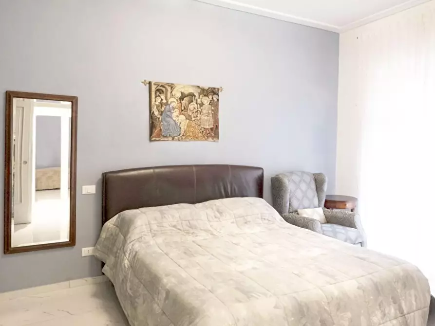 Immagine 11 di Appartamento in vendita  a Viareggio